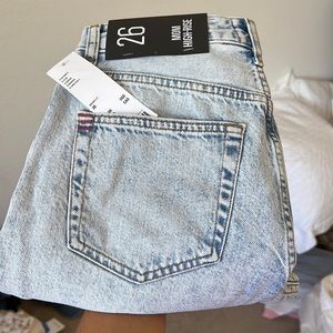 BDG Mom High Rise Acid Wash Jeans brand new